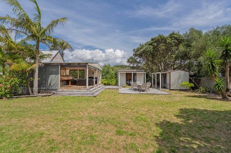 Photo of property in 662 Matarangi Drive, Matarangi, Whitianga, 3592