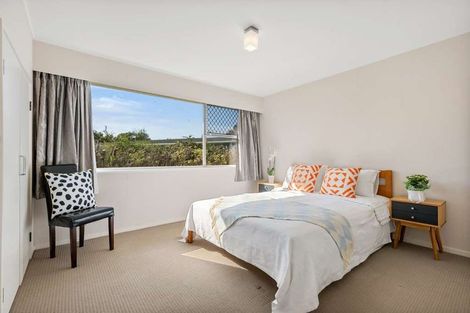 Photo of property in 10 Ellison Place, Pakuranga Heights, Auckland, 2010