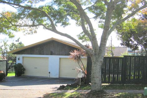 Photo of property in 18 Derrimore Heights, Clover Park, Auckland, 2019