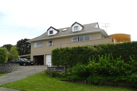 Photo of property in 1 Kotanui Avenue, Army Bay, Whangaparaoa, 0930