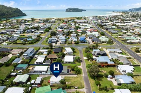 Photo of property in 104a The Square, Whangamata, 3620