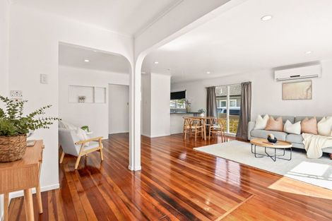 Photo of property in 2 Beryl Place, Pukehangi, Rotorua, 3015