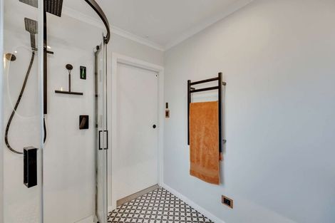 Photo of property in 42 Church Road, Taradale, Napier, 4112