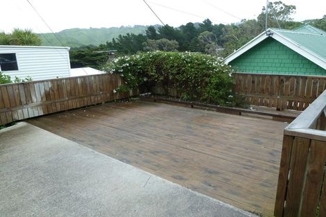 Photo of property in 121 Kelburn Parade, Kelburn, Wellington, 6012