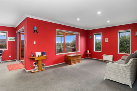Photo of property in 2 Condor Drive, Pyes Pa, Tauranga, 3112
