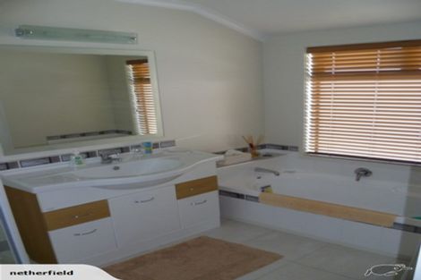 Photo of property in 26 Benner Drive, Ngatea, 3503