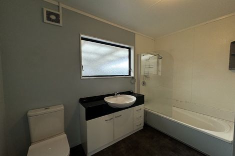 Photo of property in 26 Moeraki Road, Maoribank, Upper Hutt, 5018