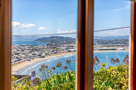 Photo of property in 56 View Road, Houghton Bay, Wellington, 6023
