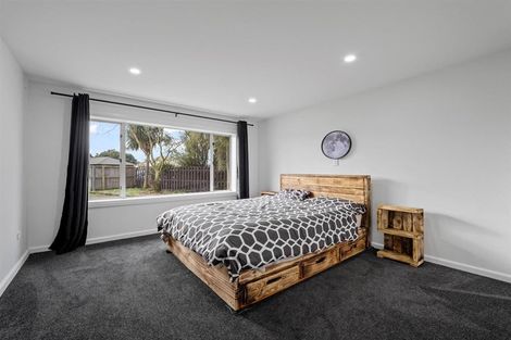Photo of property in 33 Shelley Street, Rolleston, 7614