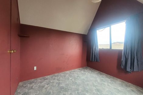 Photo of property in 1/6 Jasmine Grove, Maungaraki, Lower Hutt, 5010