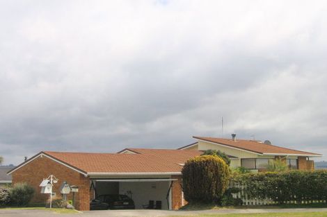 Photo of property in 10 Kempton Place, Richmond Heights, Taupo, 3330
