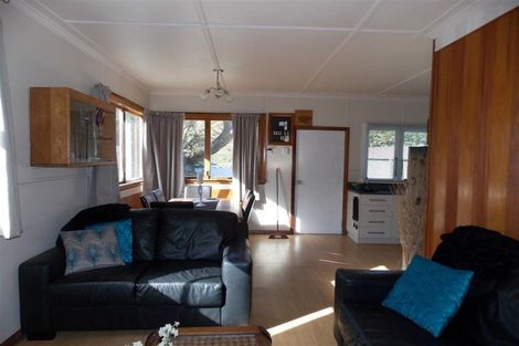 Photo of property in 7 Tangi Street, Kai Iwi, Wanganui, 4574