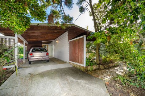 Photo of property in 64 Tiroroa Avenue, Te Atatu South, Auckland, 0610