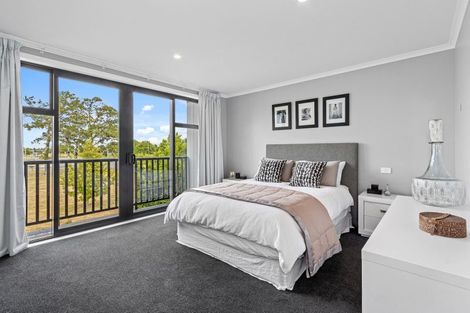 Photo of property in 15 Holmes Hanover Lane, Halswell, Christchurch, 8025