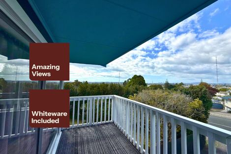 Photo of property in 5 Hartley Terrace, Massey, Auckland, 0614