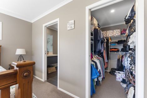 Photo of property in 19 Enereta Road, Otaki, 5512