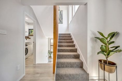 Photo of property in 8 Opoia Road, Hamilton East, Hamilton, 3216