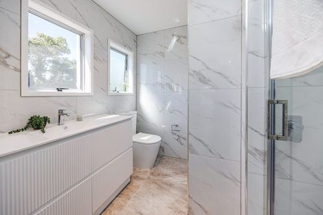 Photo of property in 3 Halcyon Place, Papatoetoe, Auckland, 2025