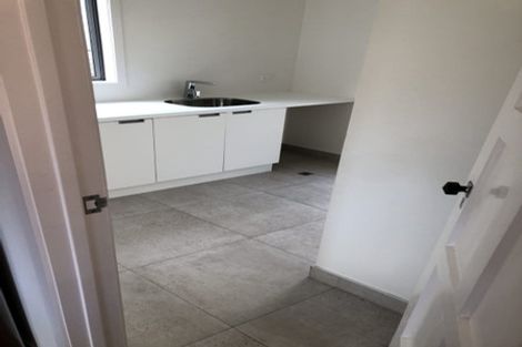 Photo of property in 24b Rossiter Crescent, Westown, New Plymouth, 4310