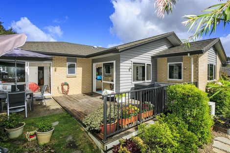 Photo of property in 11 Fendalton Place, Hatfields Beach, Orewa, 0931