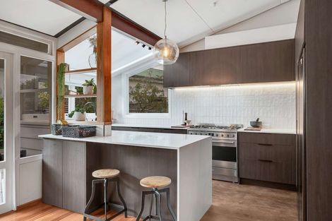 Photo of property in 42 Church Road, Taradale, Napier, 4112