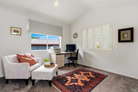 Photo of property in 6 Beresford Street, Bayswater, Auckland, 0622