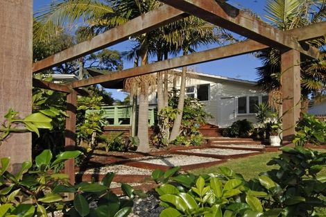 Photo of property in 14 Madison Place, Forrest Hill, Auckland, 0620