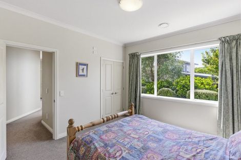 Photo of property in 10 Metzenthin Close, Raumati South, Paraparaumu, 5032