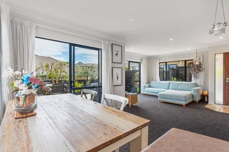 Photo of property in 22b Bleakhouse Road, Howick, Auckland, 2014