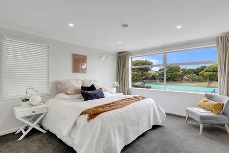 Photo of property in 13a Main Road, Titahi Bay, Porirua, 5022