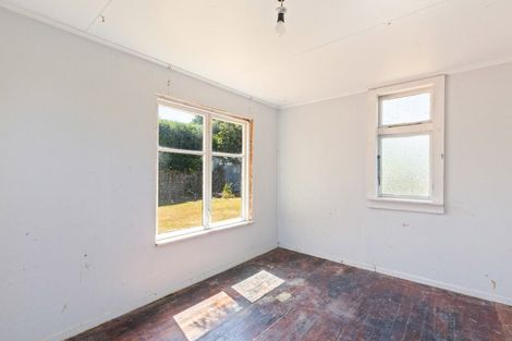 Photo of property in 65 Record Street, Fitzroy, New Plymouth, 4312