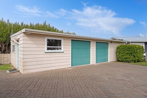 Photo of property in 1 East Street, Greytown, 5712