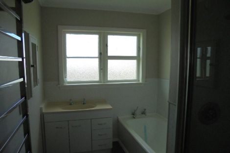 Photo of property in 180a Cambridge Street, Levin, 5510