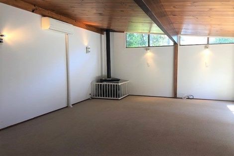 Photo of property in 18 Kawaka Street, Titirangi, Auckland, 0604