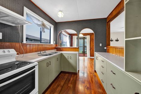 Photo of property in 96 Fairfield Road, Hawera, 4610