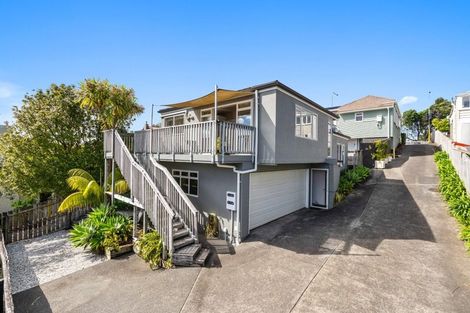 Photo of property in 49a Onewa Road, Northcote, Auckland, 0627
