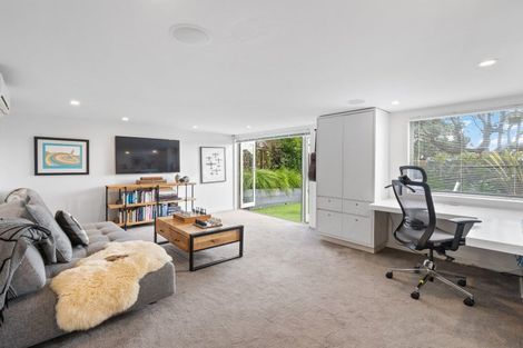 Photo of property in 75a Stanley Point Road, Stanley Point, Auckland, 0624