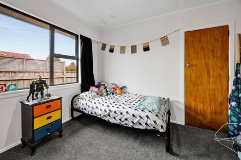 Photo of property in 16 Caplen Street, Hawera, 4610