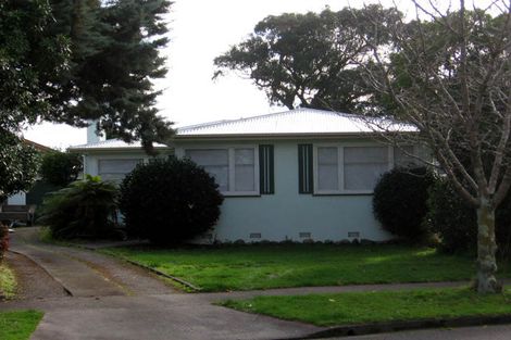 Photo of property in 23 Buick Crescent, Awapuni, Palmerston North, 4412