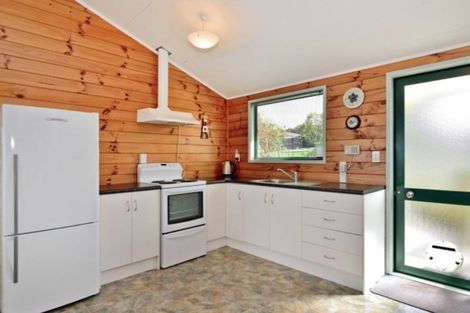 Photo of property in 20 Kotuku Place, Snells Beach, 0920