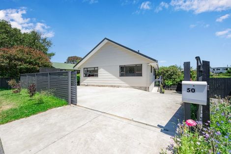 Photo of property in 50 Dale Road, Raumati South, Paraparaumu, 5032