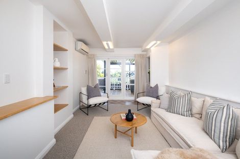 Photo of property in 44 Simla Terrace, Hospital Hill, Napier, 4110