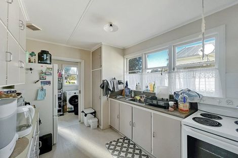 Photo of property in 1/106 Linton Street, West End, Palmerston North, 4410