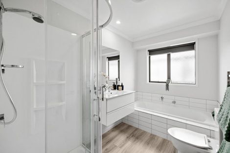 Photo of property in 25 Pakanga Grove, Pyes Pa, Tauranga, 3112