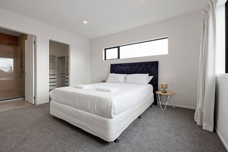 Photo of property in 2/7 Tarbett Road, Hillcrest, Hamilton, 3216