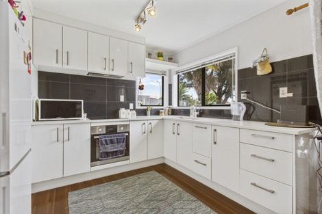 Photo of property in 18 Belinda Avenue, Flat Bush, Auckland, 2023