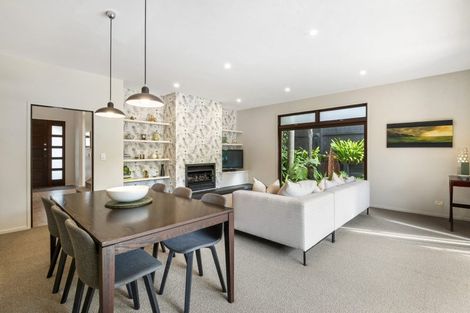 Photo of property in 23a Peter Terrace, Castor Bay, Auckland, 0620