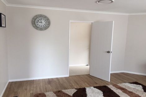 Photo of property in 34 Erne Crescent, East Tamaki, Auckland, 2016