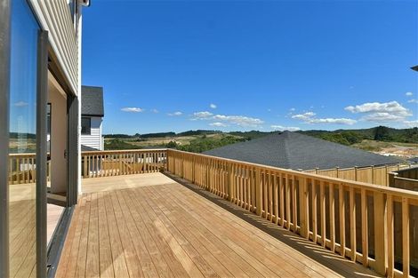 Photo of property in 239 West Hoe Heights, Orewa, 0931