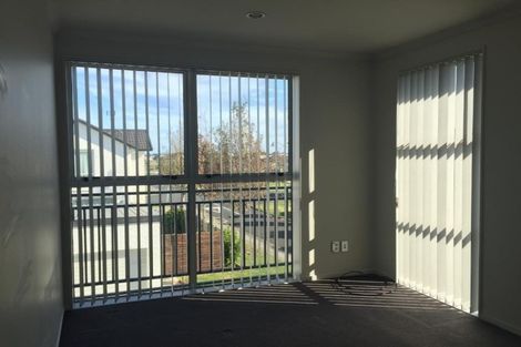 Photo of property in 16 Mcginty Street, Takanini, 2112